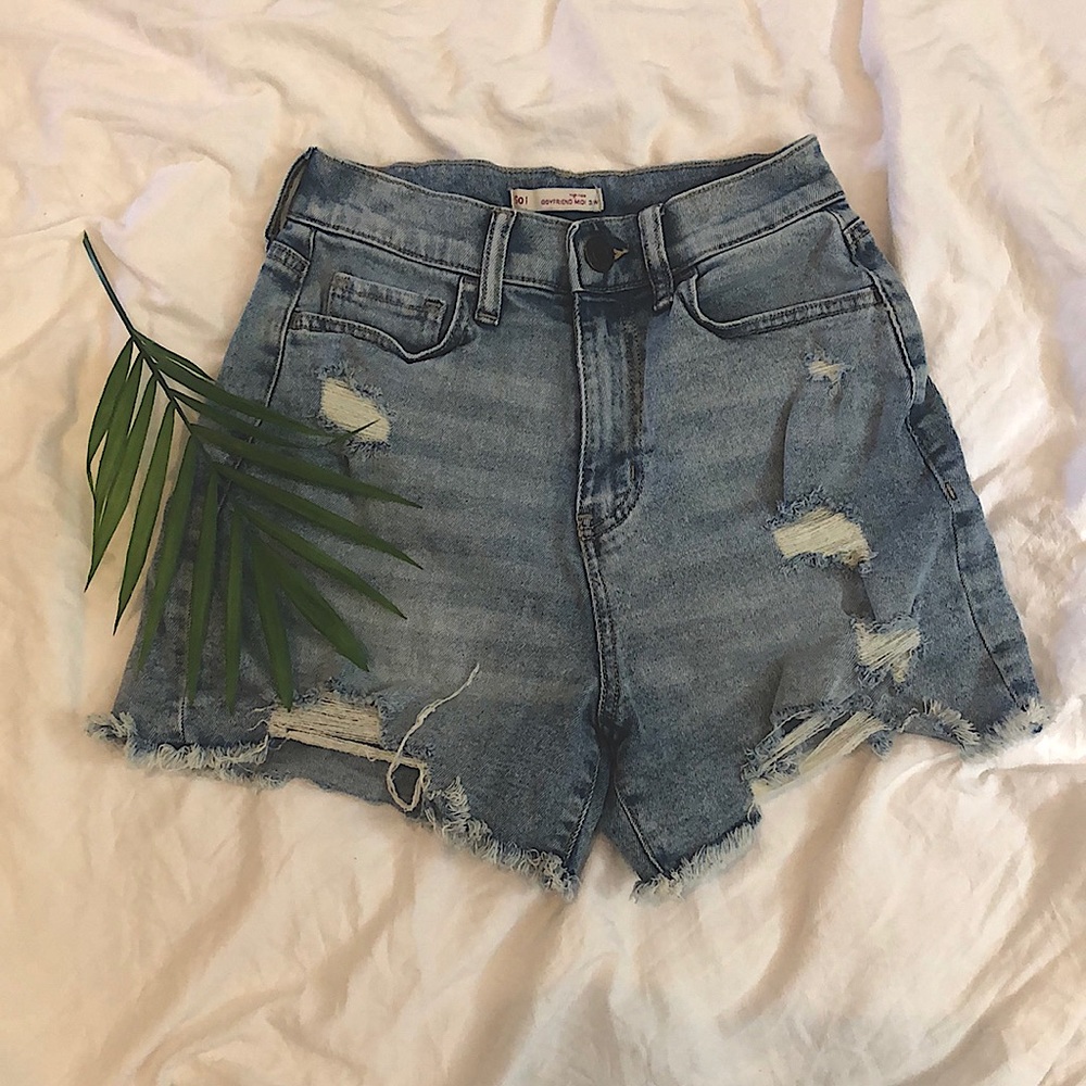 SO Distressed High Rise Boyfriend MIDI Shorts